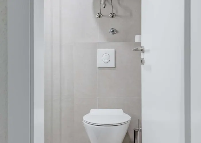 Six On Pool Apartament